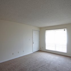 bedroom at Summer Rise located in Center Point, AL